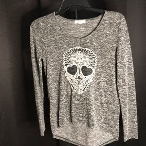 Skull long sleeve shirt